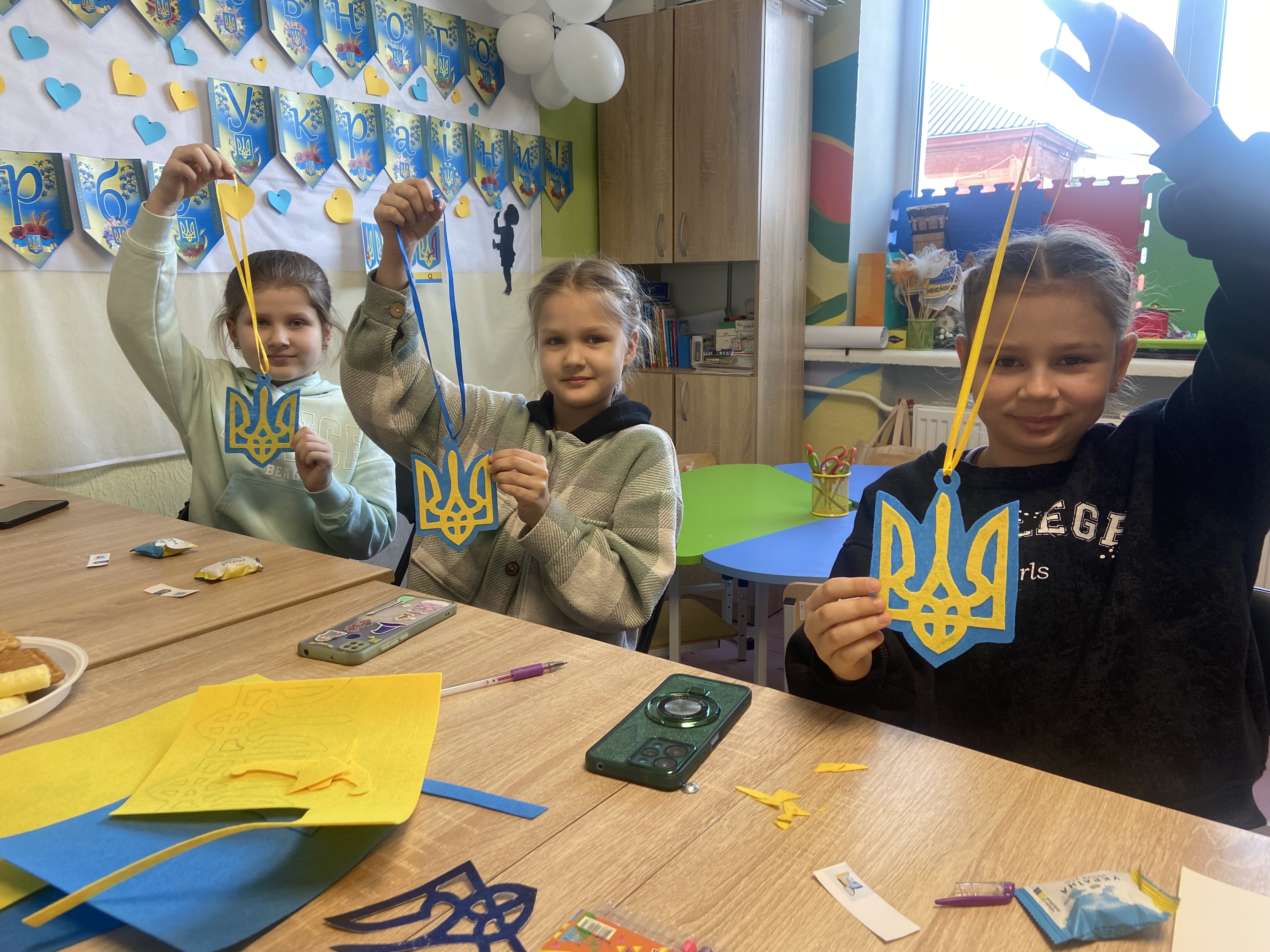 До Дня Державного Герба України